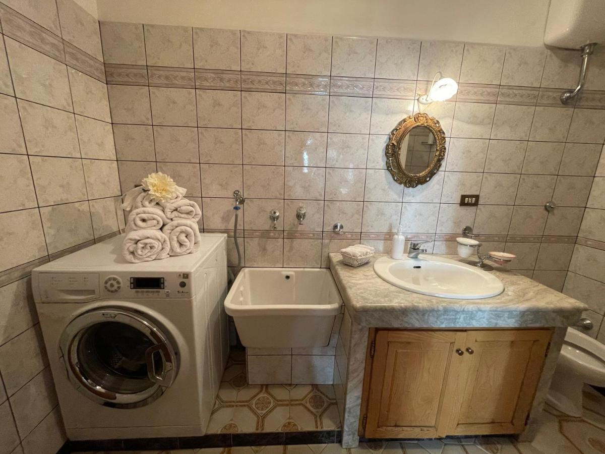 Loren House, Relaxing Location With Seaview ماسّا لوبْرينسِ المظهر الخارجي الصورة