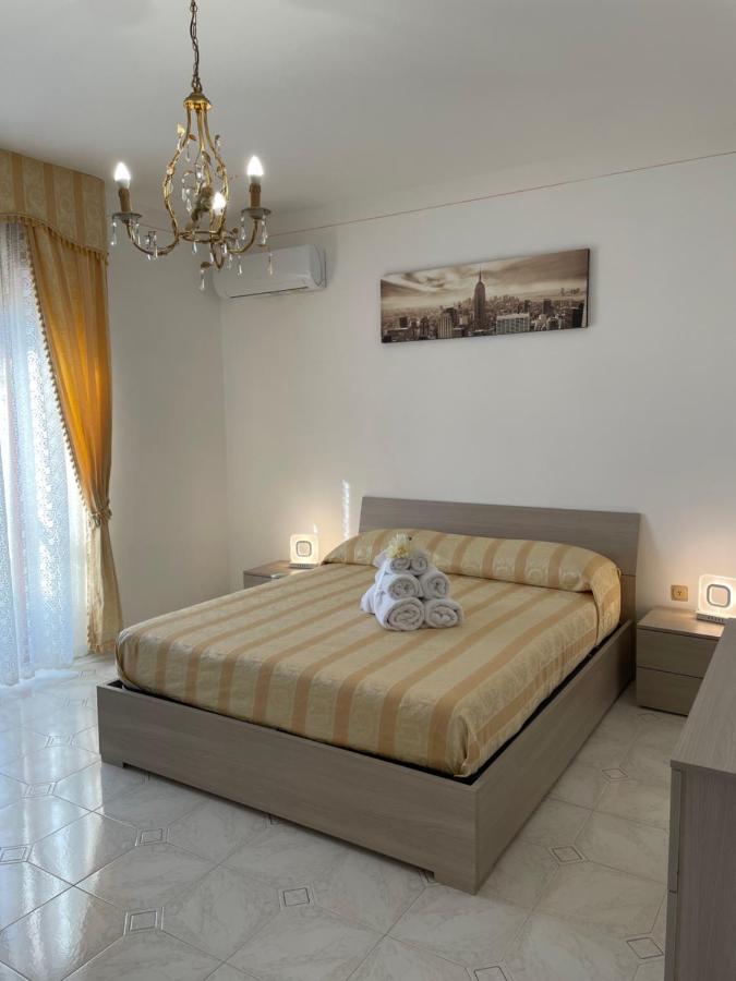 Loren House, Relaxing Location With Seaview ماسّا لوبْرينسِ المظهر الخارجي الصورة